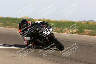 media/Apr-30-2023-CRA (Sun) [[020fcf5d43]]/Race 12-1000 Expert Superbike/